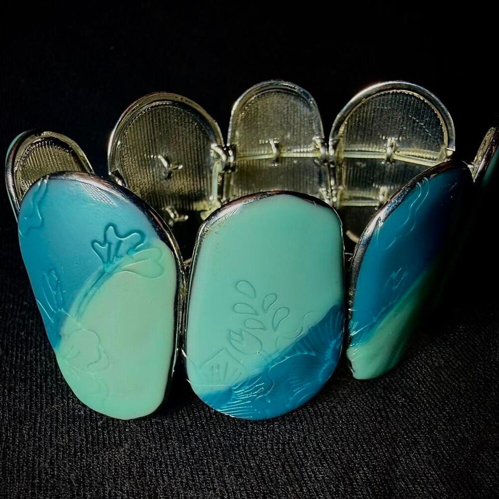 Women's multi Jewelry